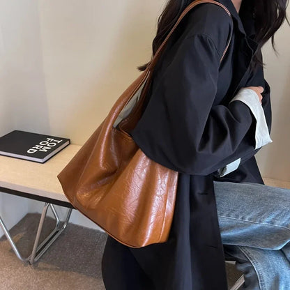 Fashion Red Womens Shoulder Bag Vintage Designer Large Capacity Casual Tote Bag Autumn and Winter Korean Fashion Handbag