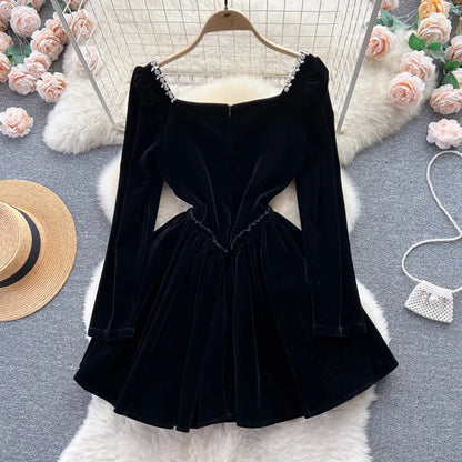 French Vintage Long Sleeve Velvet Mini Dresses For Women Elegant Square Neck Fashion Diamonds Autumn High Waist Black Dress