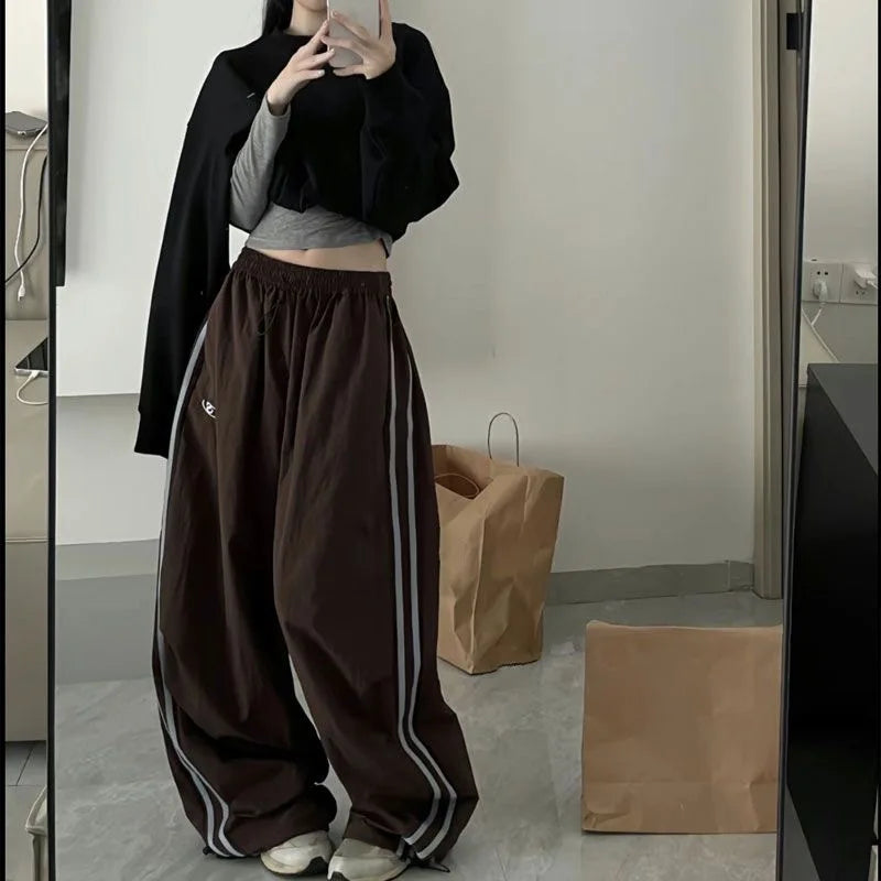 Y2K Women Cargo Pants Vintage Streetwear Baggy Wide Leg Sweatpants Casual Drawstring Oversize Pockets Tech Fashion Trousers