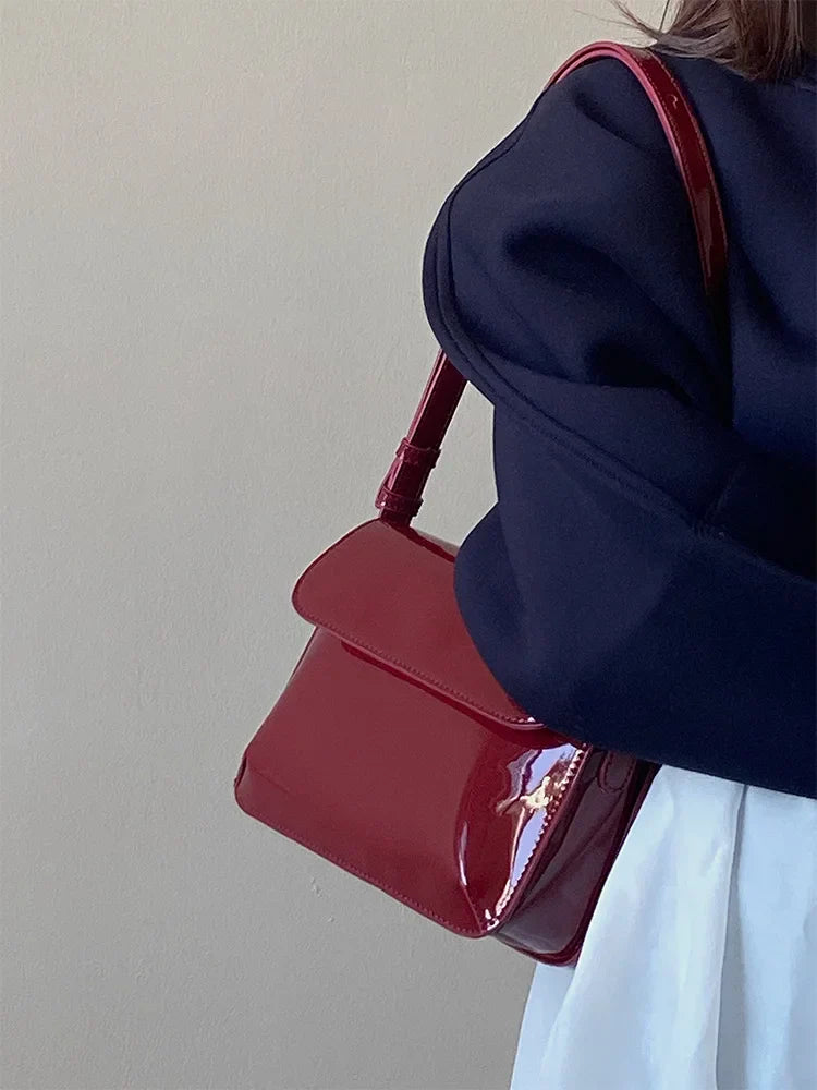 Wine Red PU Underarm Bag New Women's Vintage Lacquer Leather Shiny Buckle Single Shoulder Bag Luxury Elegant Crossbody Bag