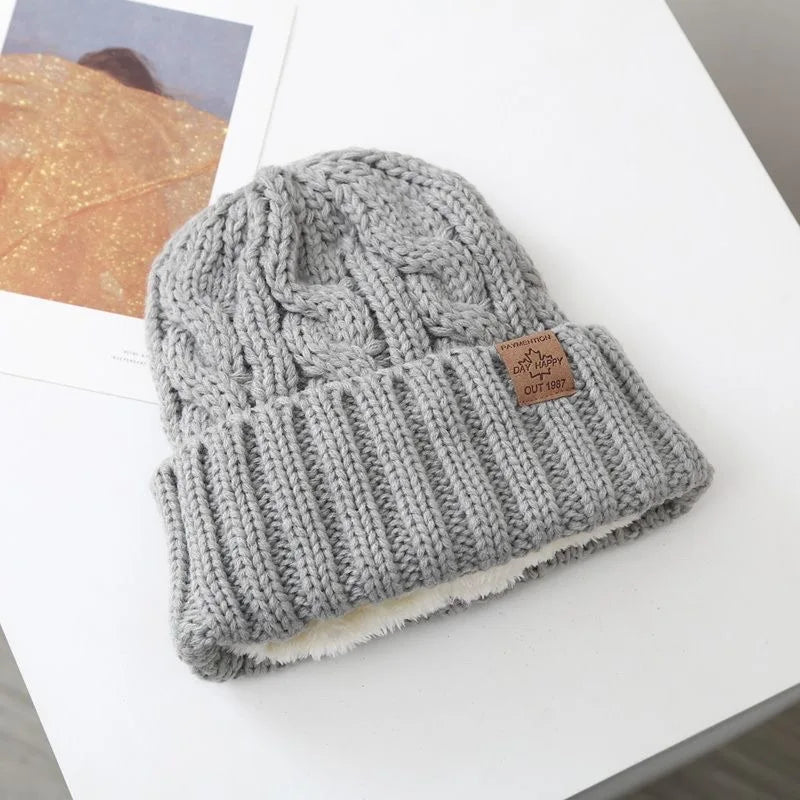 maoxiangshop New Unisex Winter Hats Add Fur Lined Men And Women Warm Beanie Cap Casual Maple Leaf Label Decor Winter Knitted Hats