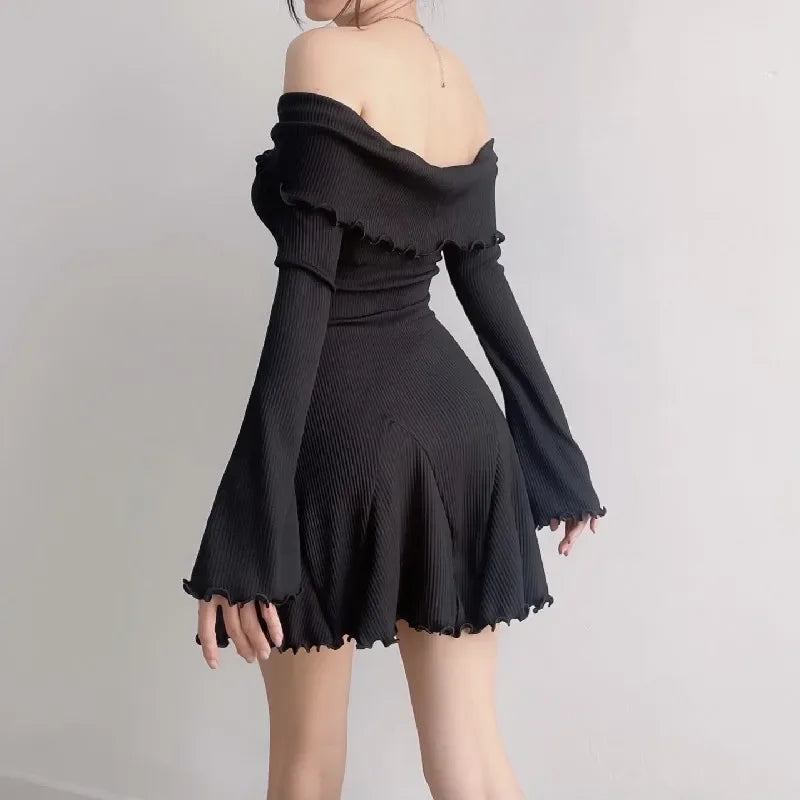 Autumn Strapless Sexy Black A-LINE Dress Women Off Shoulder Long Sleeves Streetwear Knitting Mini Dresses Elegant Club Partywear