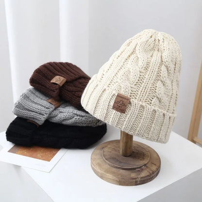 maoxiangshop New Unisex Winter Hats Add Fur Lined Men And Women Warm Beanie Cap Casual Maple Leaf Label Decor Winter Knitted Hats