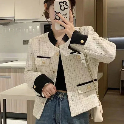 2024 Autumn Winter New Blue Tweed Knitted Coat Women's French Style Overcoat Small Fragrant Style Outwear Suit Top Short Jacket