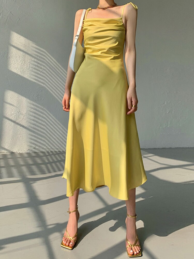 Summer New Women's Dress Slim Temperament Satin Skirt Sexy Fashion Swing Collar A-line Skirt Suspender Dress