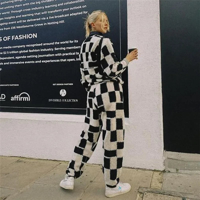 maoxiangshop  -  Autumn and Winter Women's Trend Long-sleeved Zipper Half-open Collar Plush Jacket Fashion Contrast Color Casual Trousers