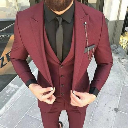 New Arrival Groomsmen Peak Black Lapel Groom Tuxedos Burgundy Men Suits Wedding Best Man Blazer (Jacket+Pants+Vest)